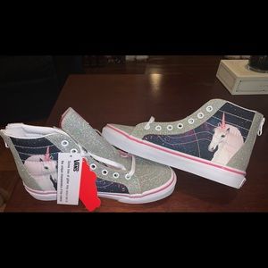 NWT NEVER worn Vans Sk8-Hi ZIP Unicorn Sneakers